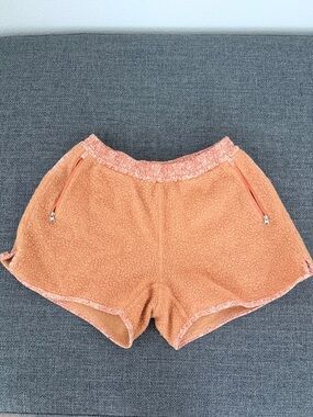 Outdoor Voices Megafleece Shorts XS